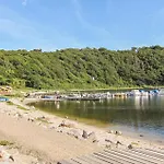 3 Bedroom Awesome In 아파트