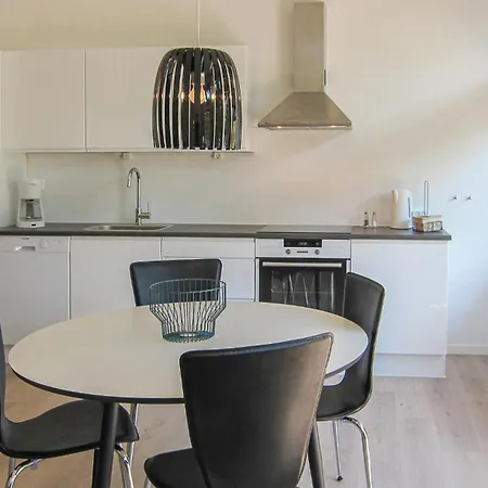 公寓 3 Bedroom Awesome In *