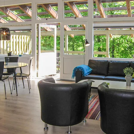 Apartment 3 Bedroom Awesome In Allinge-Sandvig