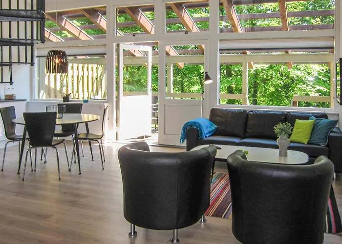 Appartamento 3 Bedroom Awesome In Allinge-Sandvig